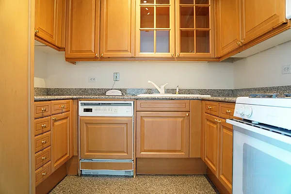 Rented by Keller Williams NYC | media 12