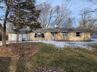 3470 S Russel Rd, New Berlin, WI 53151
