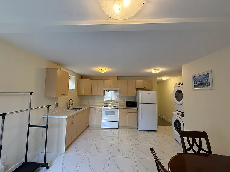 44XX Huxley Ave #BASEMENT — Photo 14