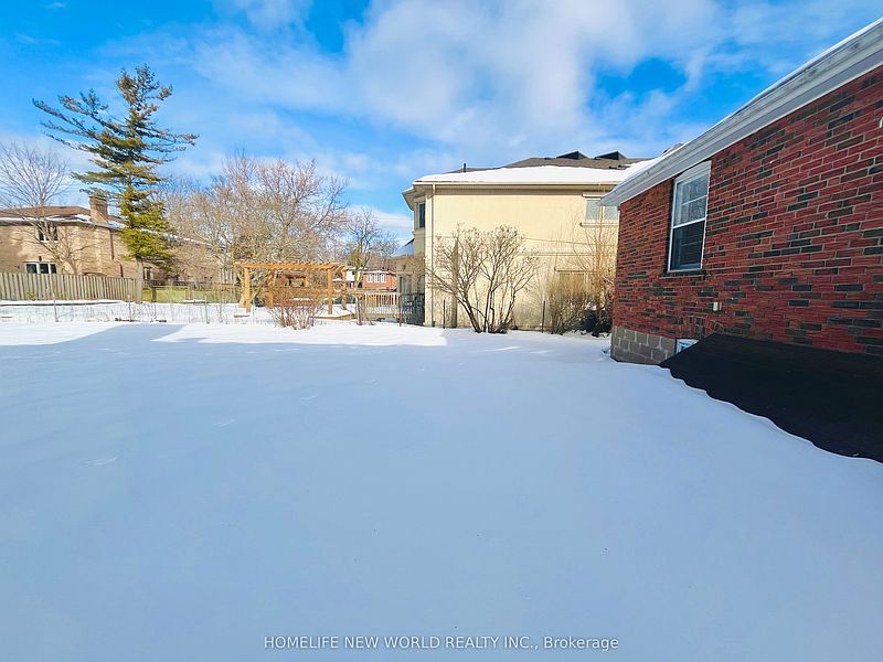 Toronto House for rent - 3 Bedrooms — photo 15