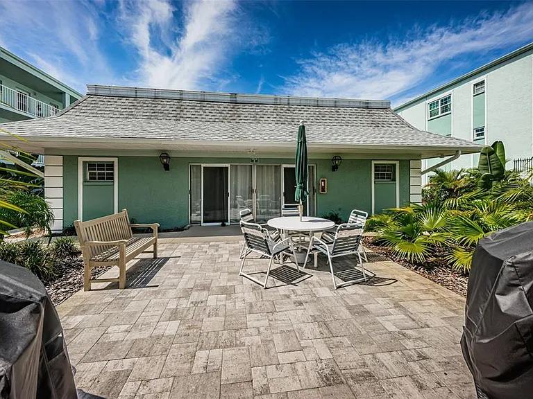 1706 Belleair Forest Dr #322 — Photo 28