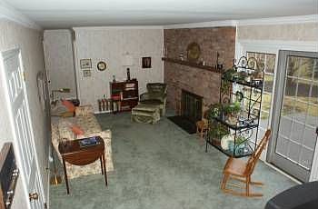 4th image of 48 Green Meadows Ln