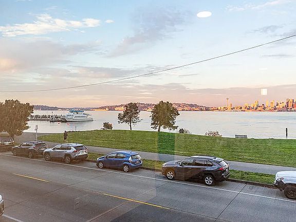 2nd image of 17 Harbor Ave SW #300