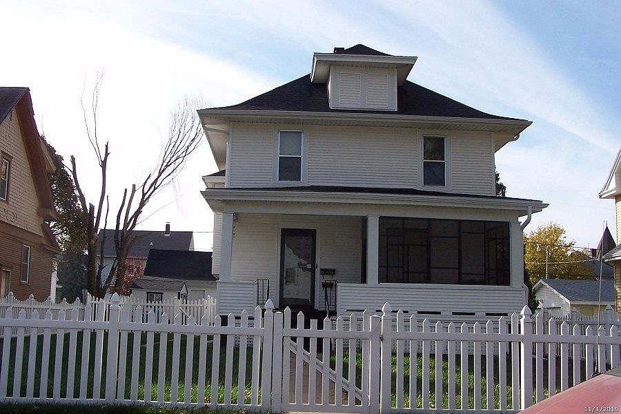 1st image of 1811 Emmet St