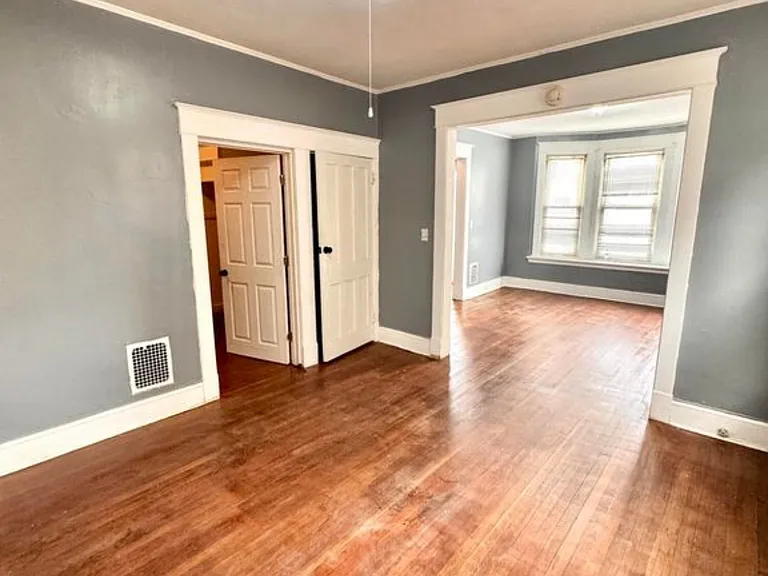348 1st St #1 — Photo 7