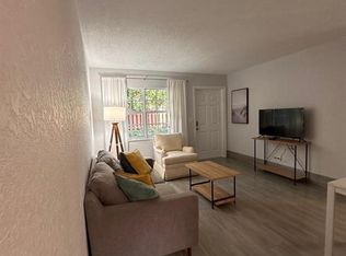 337 Kenilworth Blvd APT 1, West Palm Beach, FL 33405