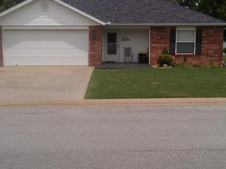 3109 Levi Ln — Photo 1