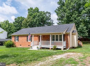 5308 Meadoway Rd, North Chesterfield, VA 23234
