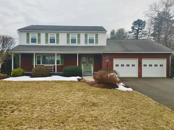 384 Steiger Dr, Westfield, MA 01085