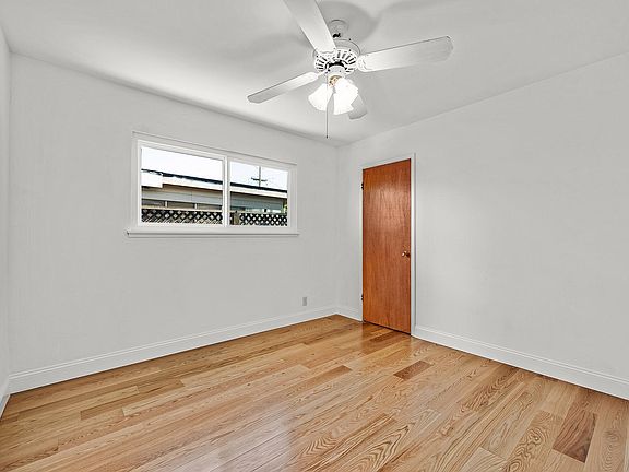 5th image of 38827 Logan Dr