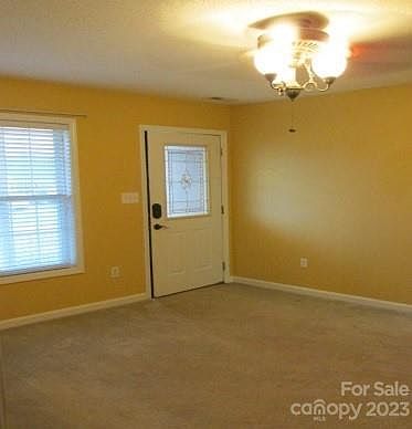 4th image of 711 Gemcrest Dr NE