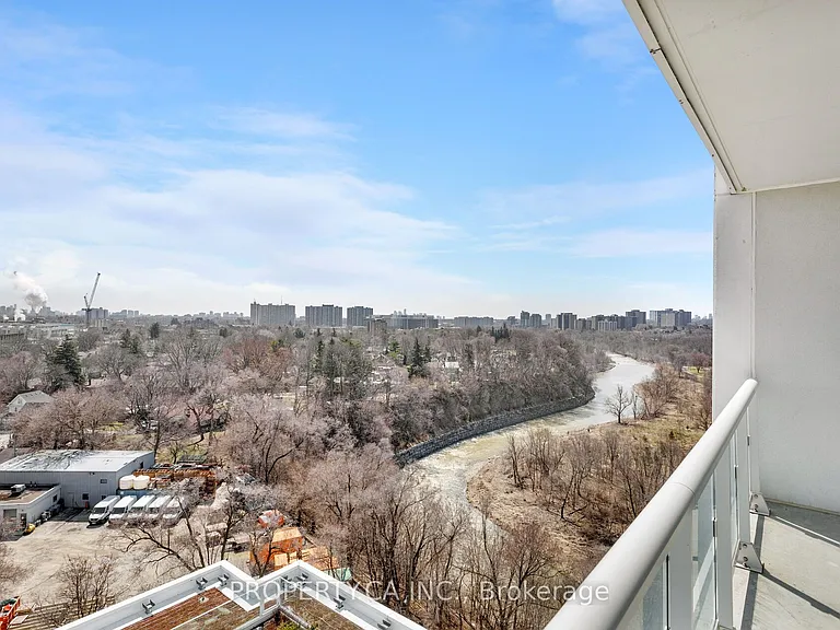 10 Wilby Cres #1102 — Photo 13