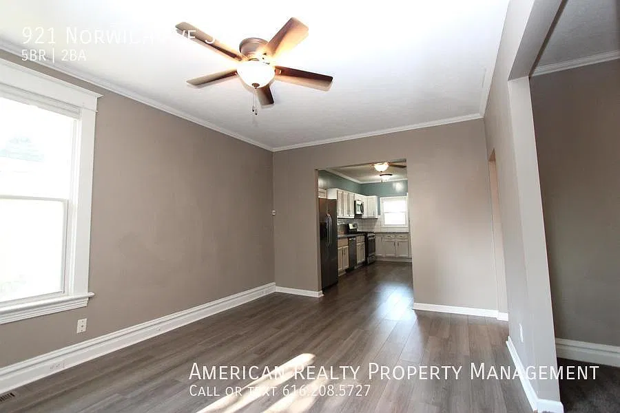 5 bed, 1400 sqft, $2,300 — Photo 4