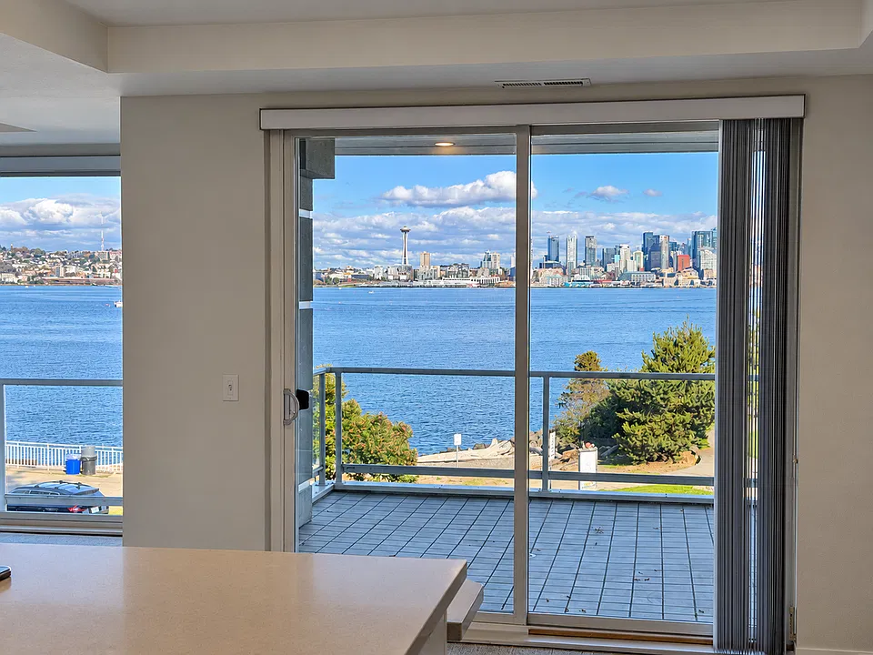 1617 Harbor Ave SW #2