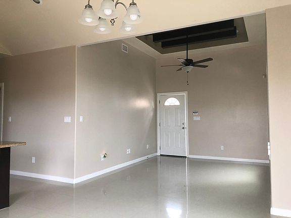 2nd image of 4717 N Dogwood St APT 1