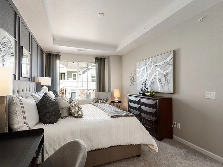 5762 S Addison Way #E — Photo 15