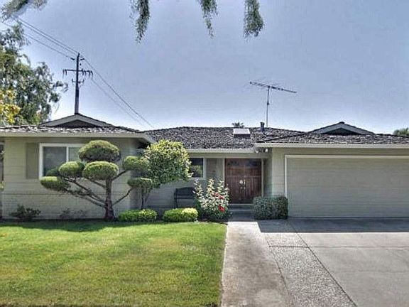 4th image of 1701 Elwood Dr