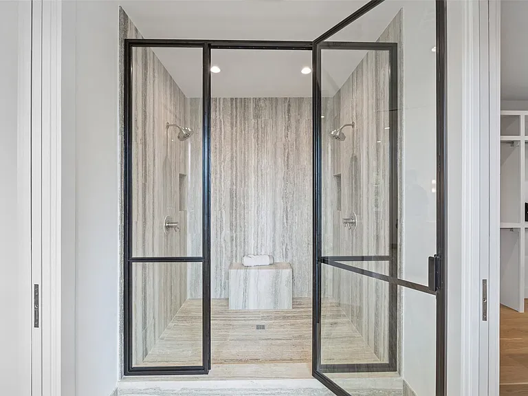 6833 Northridge Dr — Photo 10