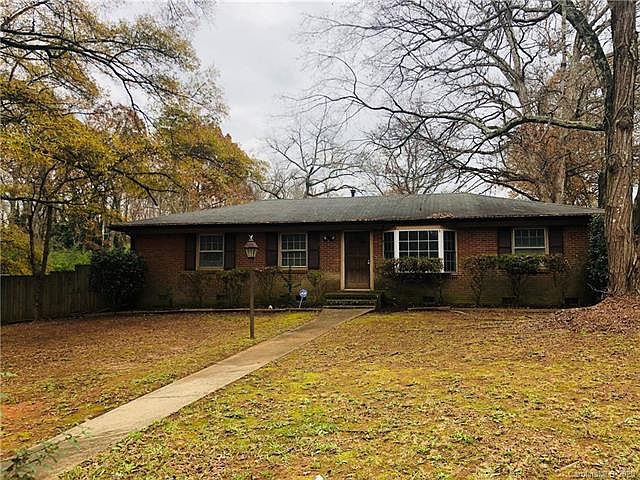 2nd image of 8529 Stonehurst Dr