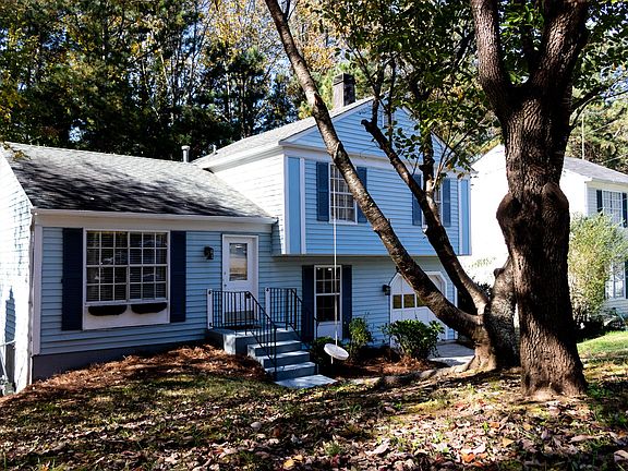 2nd image of 605 Indian Mill Ct