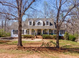 157 Riverbend Cir, Royston, GA 30662