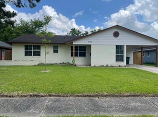 5758 Schevers St, Houston, TX 77033