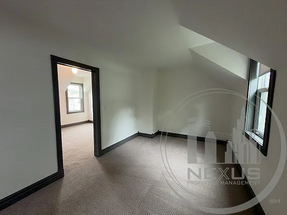 11 Wabash Ave — Photo 33