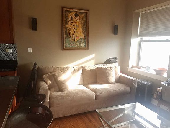 3rd image of 2120 W Washington St #405