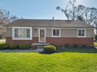 2353 Hessel Ave, Rochester Hills, MI 48307