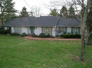 2188 Lakeside Dr, Lexington, KY 40502