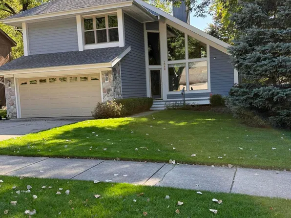 1043 Wild Ginger Trl, Haslett, MI 48840