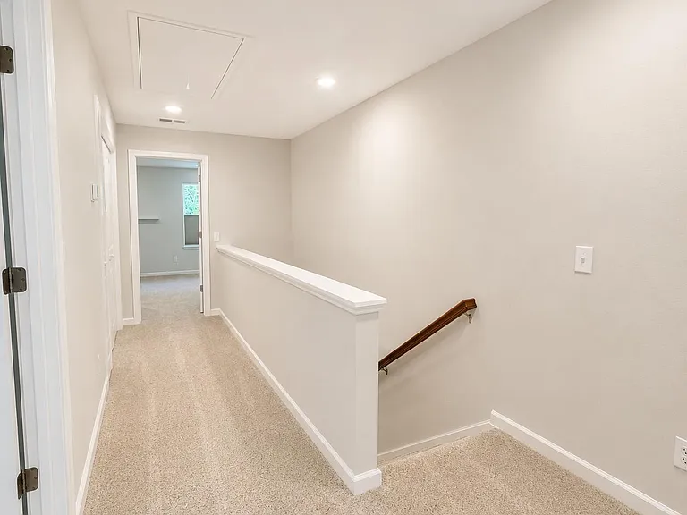 9060 Laurel Bay Ln — Photo 7