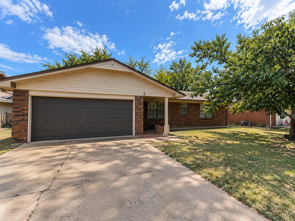 4629 SE Brighton Pl