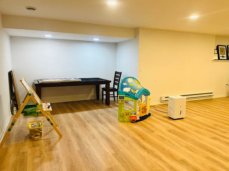 1018 Ganser Dr — Photo 13