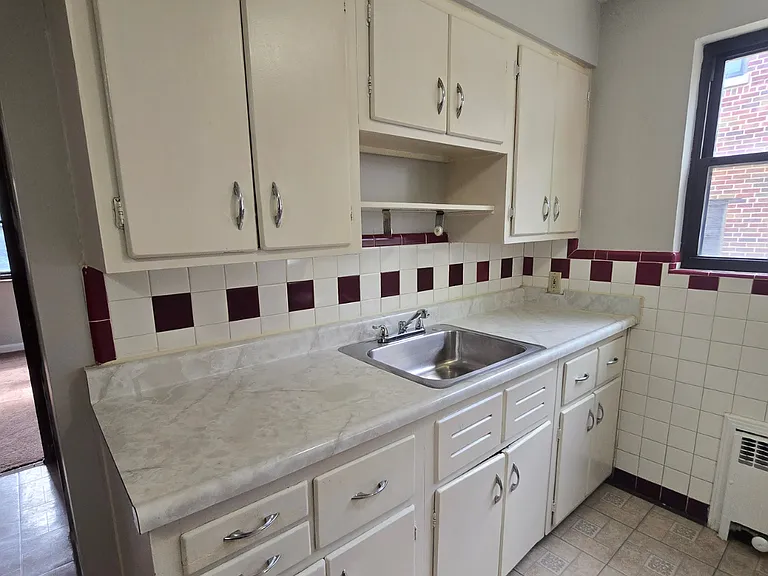 Boudinot Apartments — Photo 8