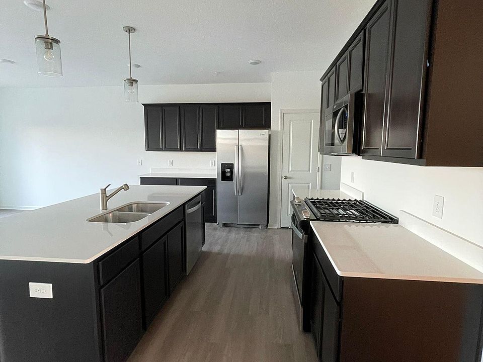 1st image of 4822 Airlake Dr