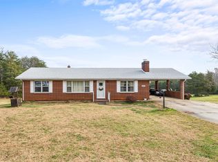 1872 Wards Rd, Hurt, VA 24563
