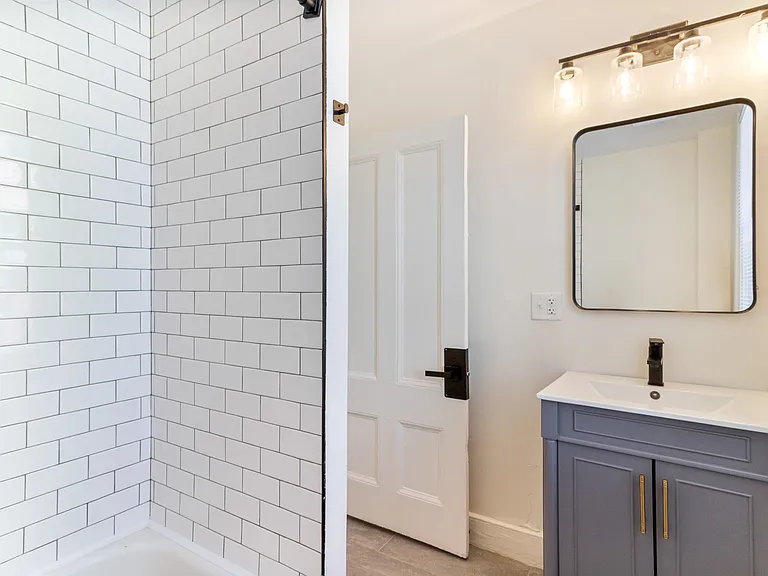 169 Waterman St #4 — Photo 5
