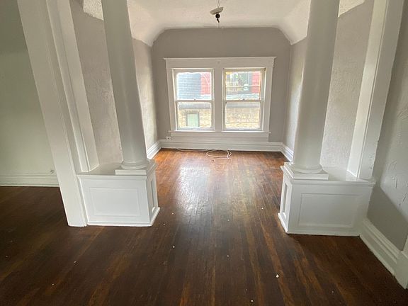 2nd image of 3912 Holmes St APT 3