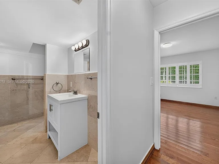 1237 Aduana Ave — Photo 49