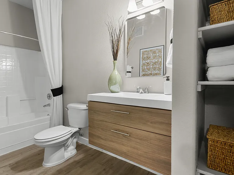 The Residences at Palm Valley Apartments — Photo 8