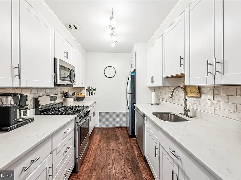 335 N St SW #335 — Photo 5