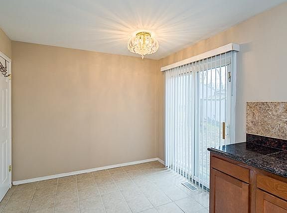 5th image of 755 Archwood Dr