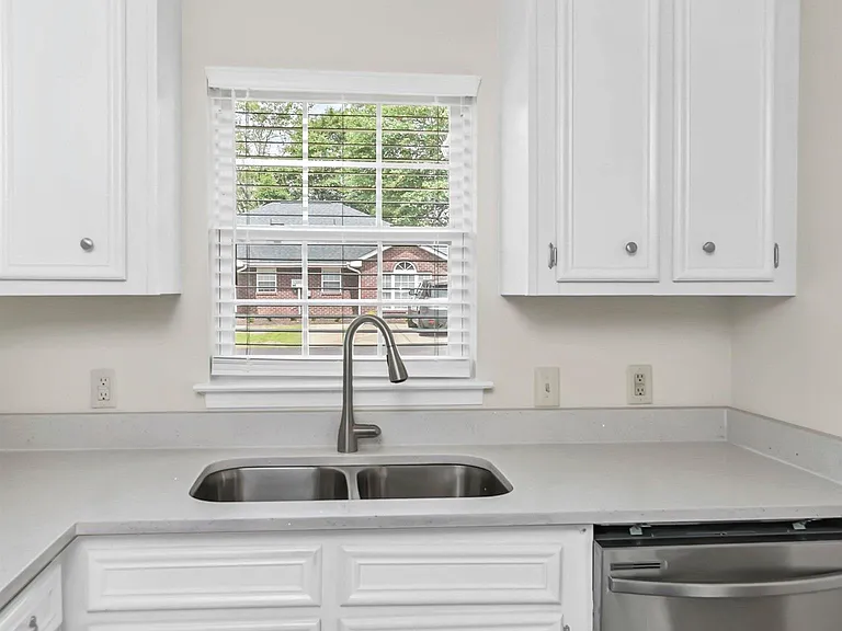 107 Hutto Hl — Photo 12