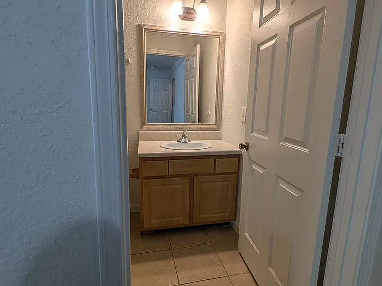 114 Cedar St — Photo 24