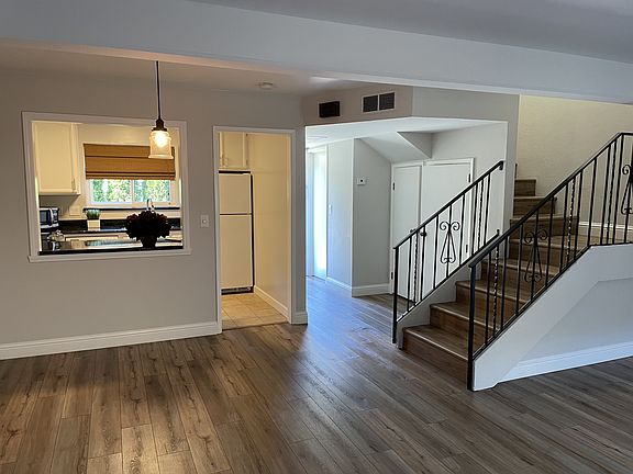 5th image of 1229 Mills St