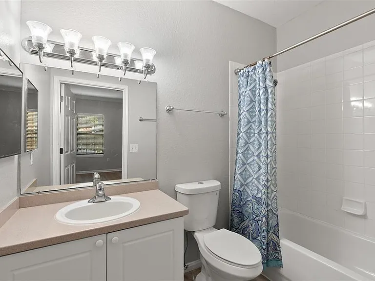2200 Tuscany Trce #15 — Photo 26