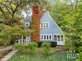 1234 Giddings Ave SE, Grand Rapids, MI 49506