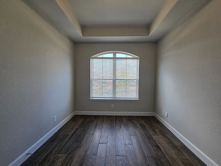1324 Spring Row St — Photo 12