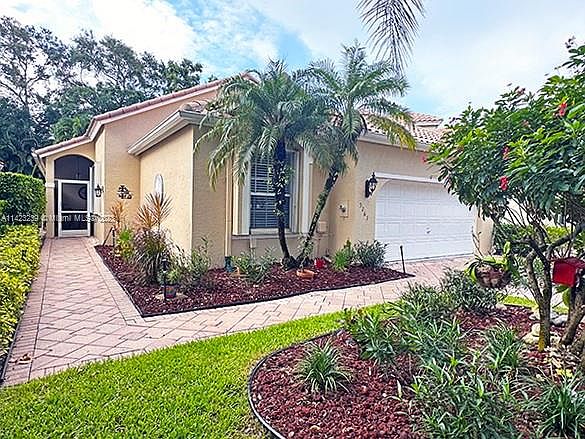 1st image of 5267 Brookview Dr
